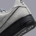 La Nike Air Force 1 Low « Smoke Grey Suede » améliore le design classique avec une touche de modernité