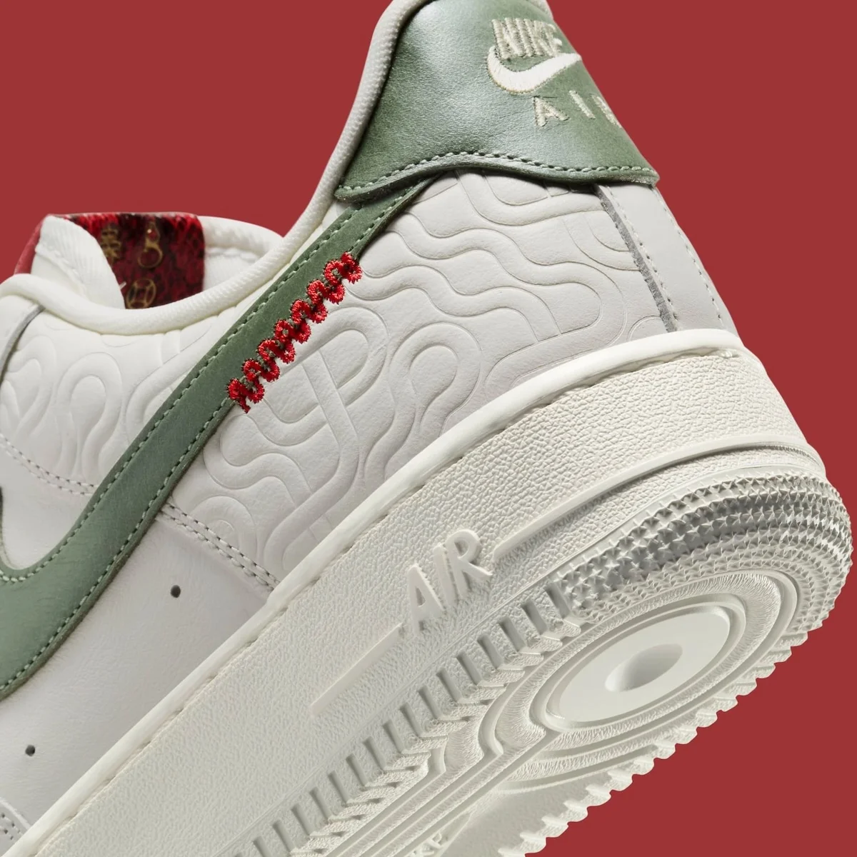 Nike dévoile une Air Force 1 Low « Year of the Snake » saisissante pour le Nouvel An lunaire