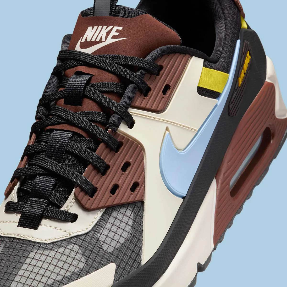 La Nike Air Max 90 Drift « Eclectic Light Blue/Brown », une bouffée d'air frais