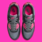 La Nike Air Max 90 « Hyper Pink » allie un style audacieux à un objectif précis