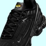 La Nike Air Max Plus 3 « Black/Silver » fait un retour audacieux avec un nouveau look épuré