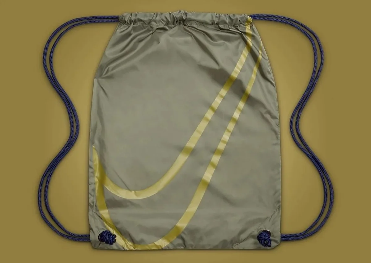 La Nike Alphafly 3 Premium débarde en coloris « Light Army/Desert Moss »