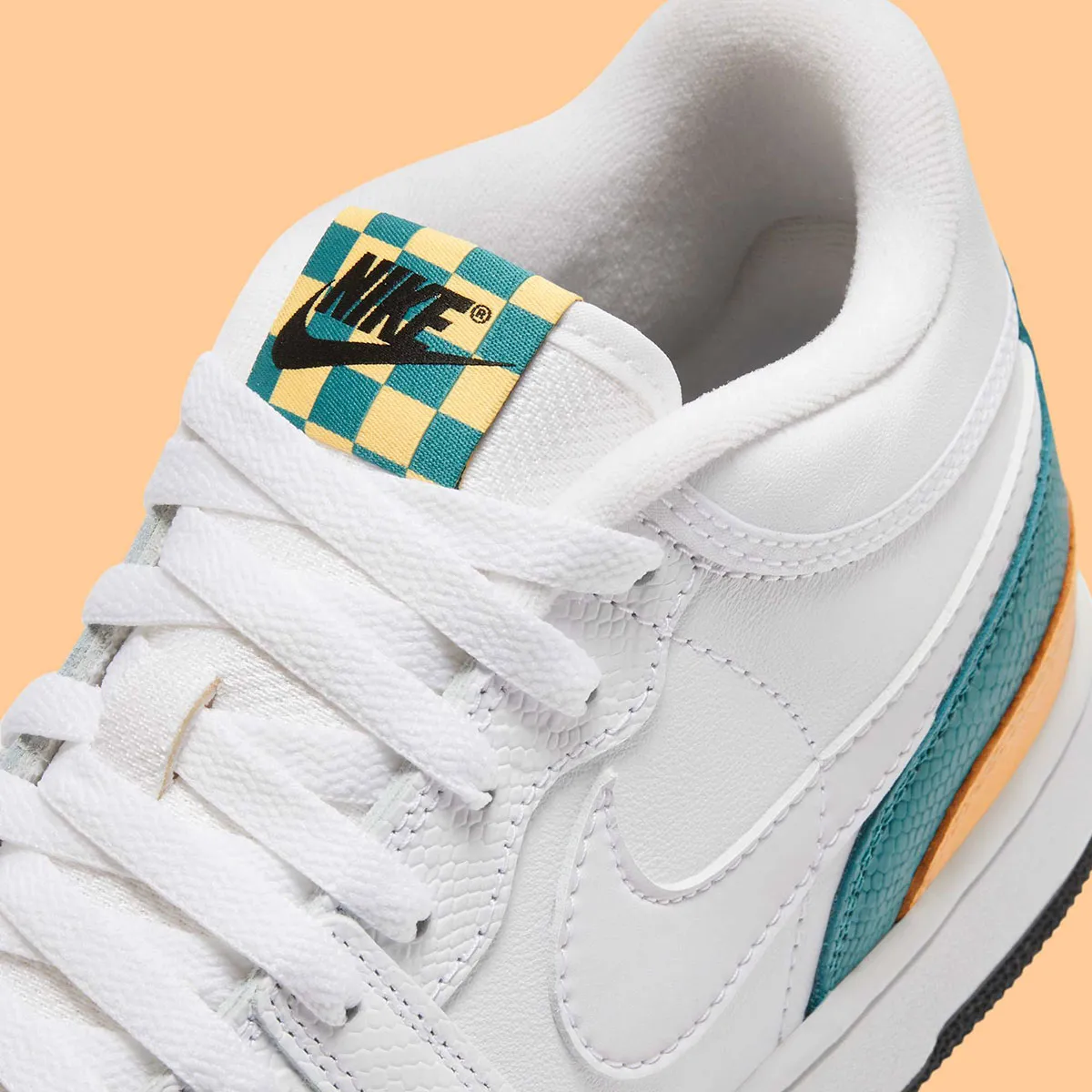 La Nike Mac Attack « Year of the Snake » célèbre le Nouvel An lunaire