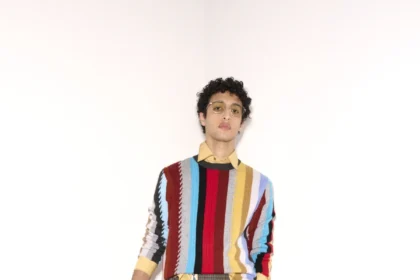 Paul Smith retourne à ses racines pour sa collection automne 2025