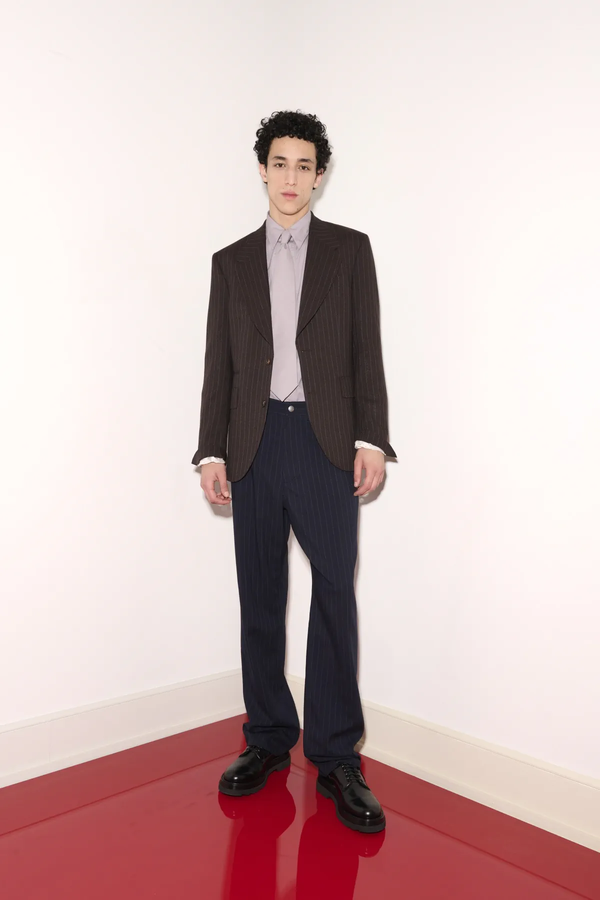 Paul Smith retourne à ses racines pour sa collection automne 2025
