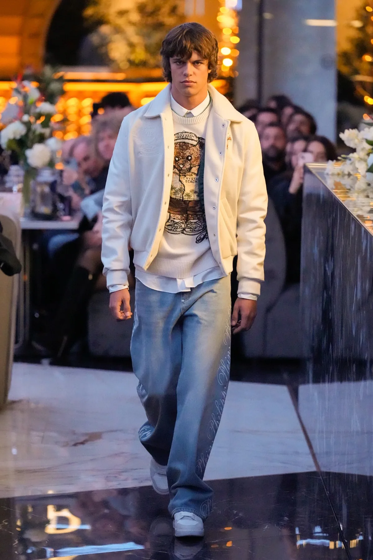 La collection masculine Philipp Plein automne 2025 allie glamour et facilité de portage à Milan