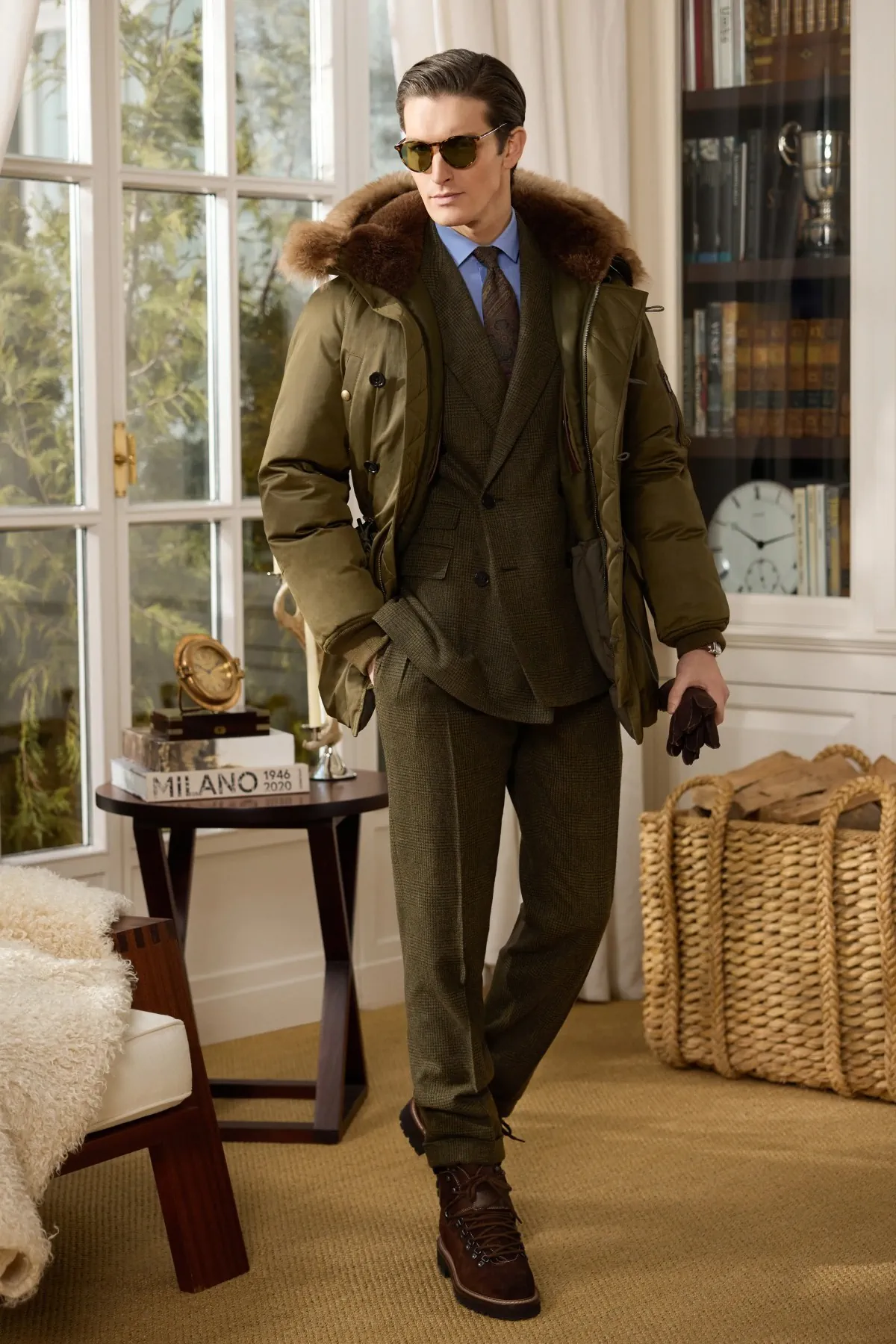 La collection Automne 2025 de Ralph Lauren Purple Label apporte l'élégance rustique sur les pistes et au-delà