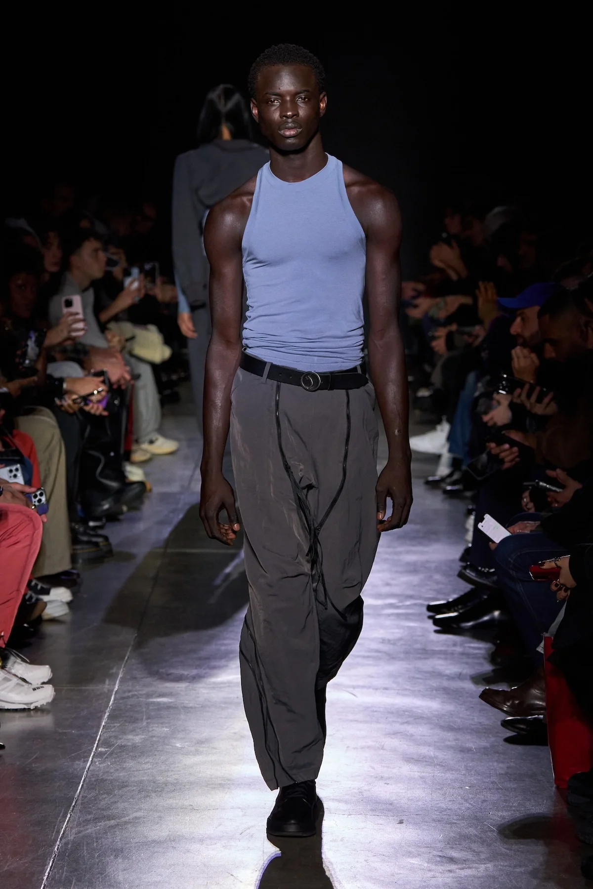 La collection automne 2025 pour hommes de Saul Nash met l'accent sur le mouvement et la transformation