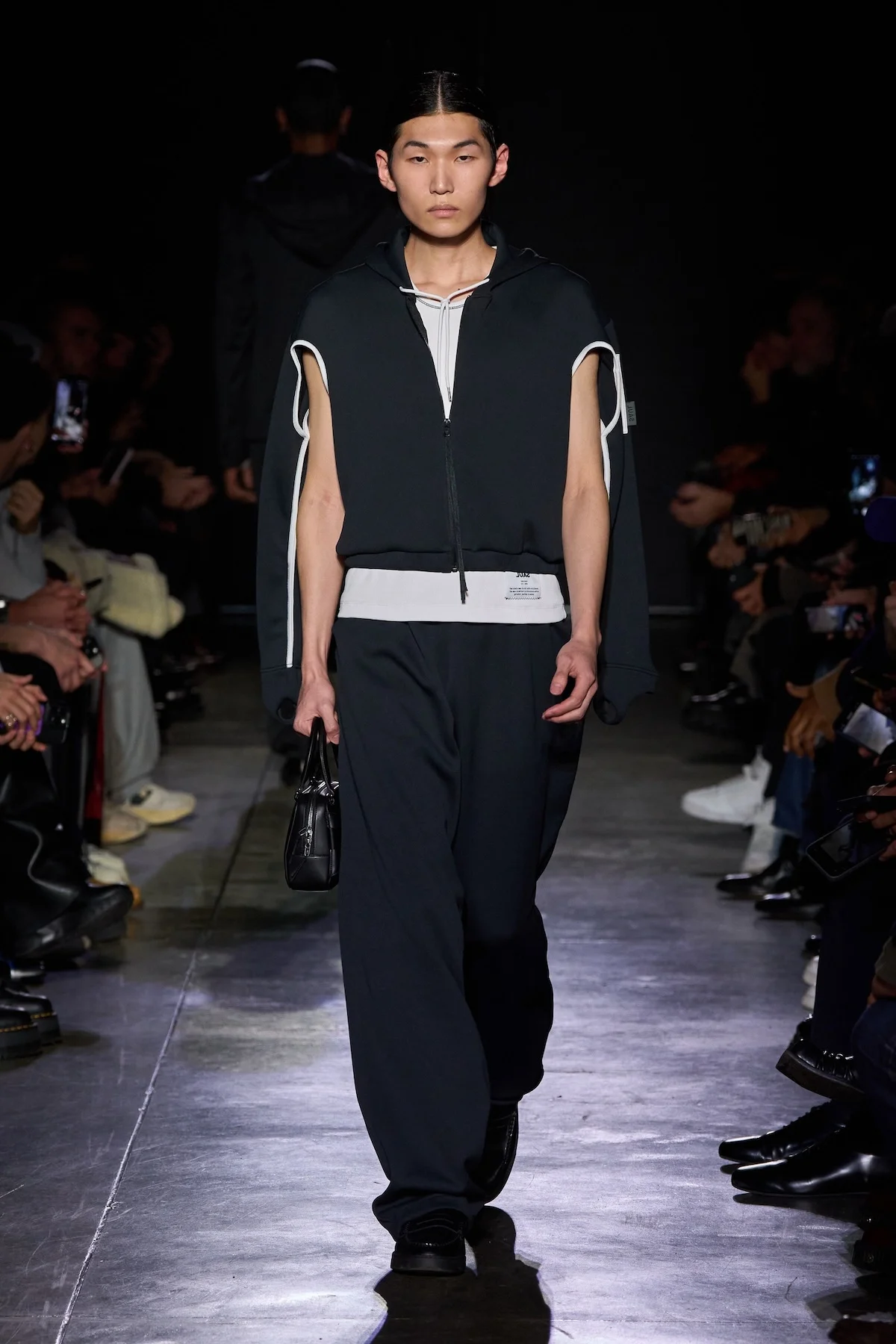 La collection automne 2025 pour hommes de Saul Nash met l'accent sur le mouvement et la transformation