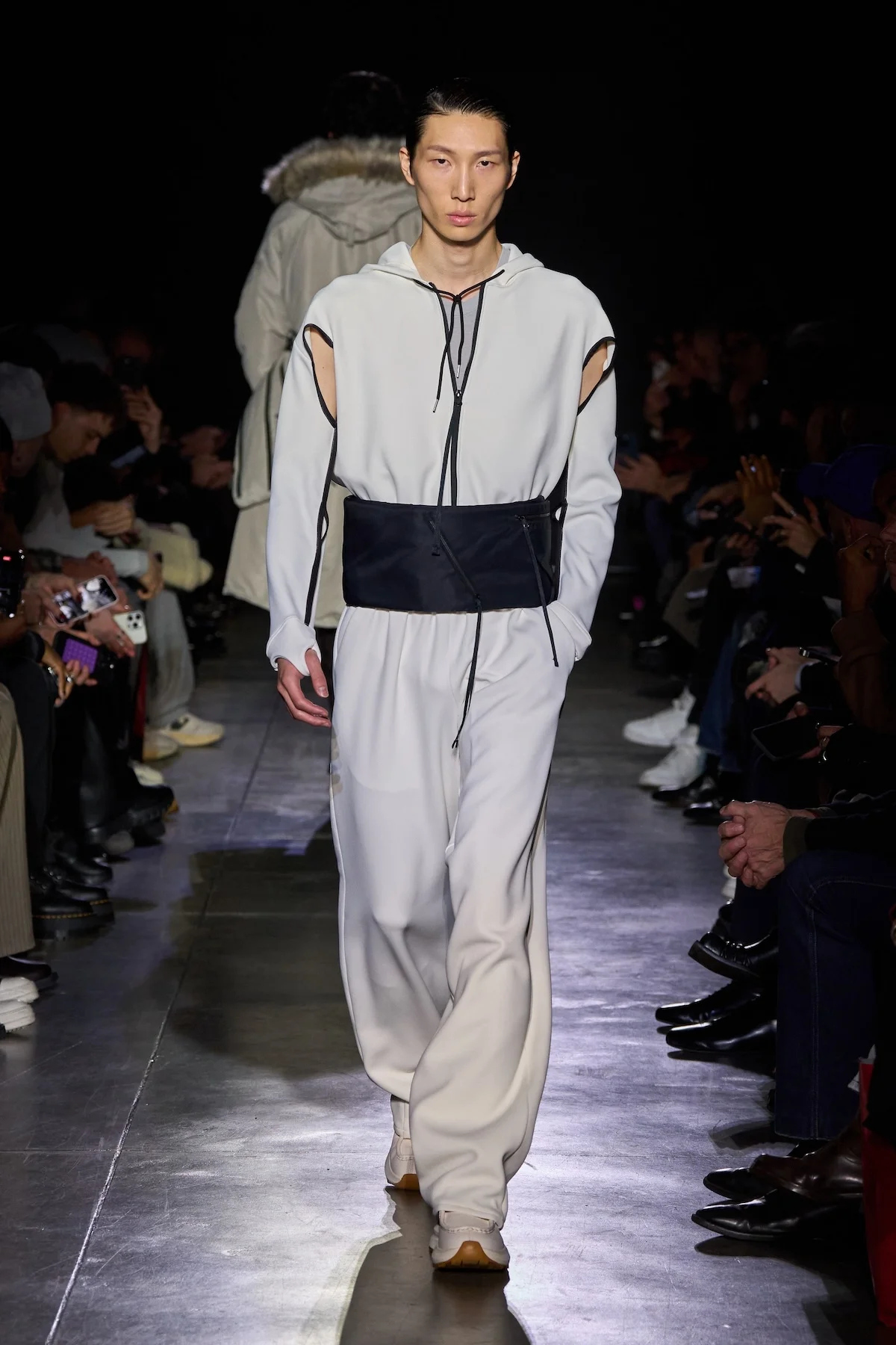 La collection automne 2025 pour hommes de Saul Nash met l'accent sur le mouvement et la transformation