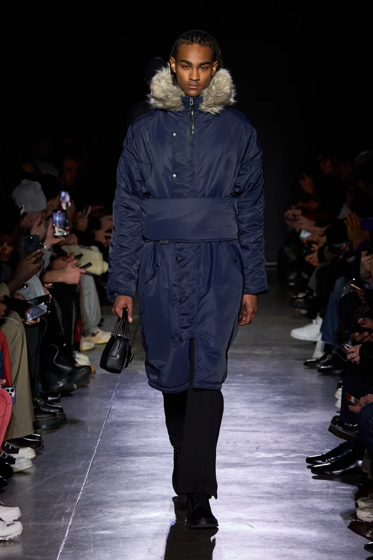 La collection automne 2025 pour hommes de Saul Nash met l'accent sur le mouvement et la transformation