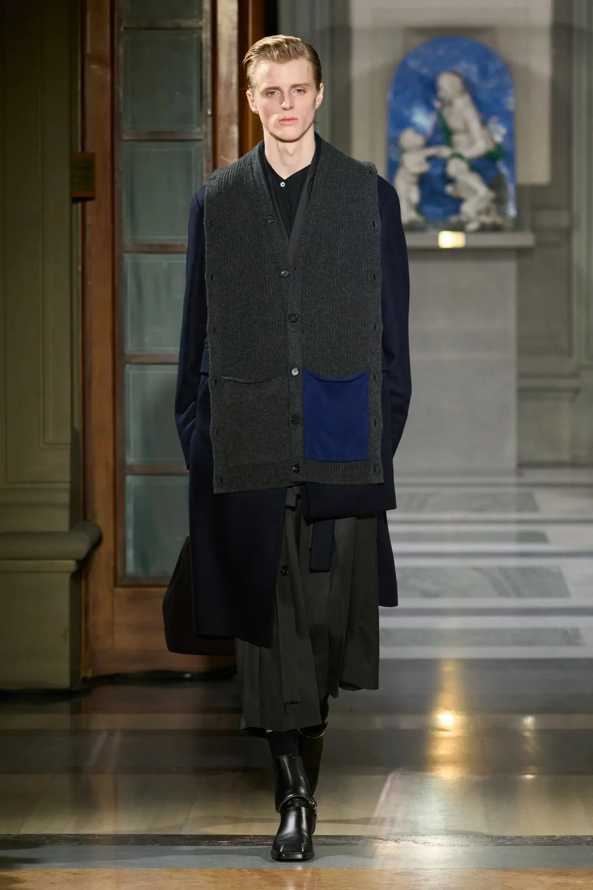 La collection Setchu Automne 2025 redéfinit l'utilité sartoriale en fusionnant l'Orient et l'Occident
