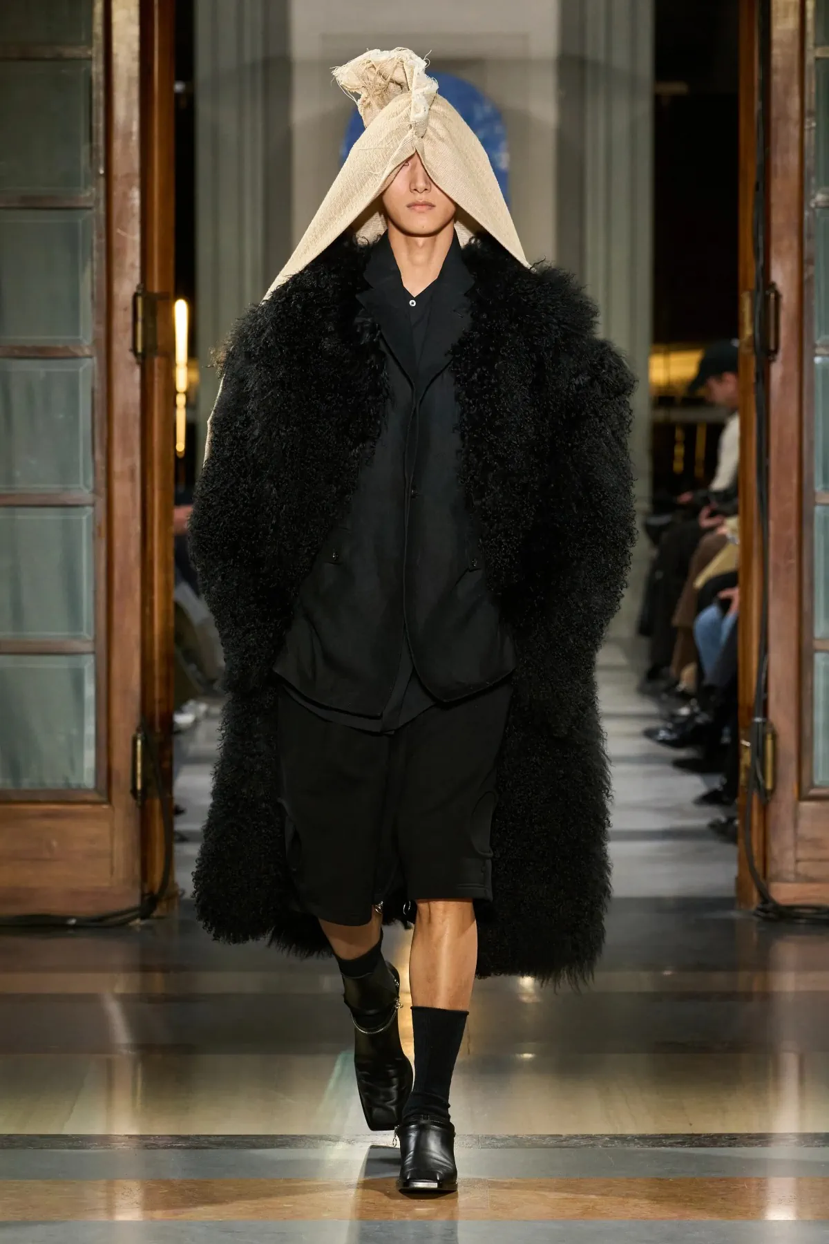 La collection Setchu Automne 2025 redéfinit l'utilité sartoriale en fusionnant l'Orient et l'Occident