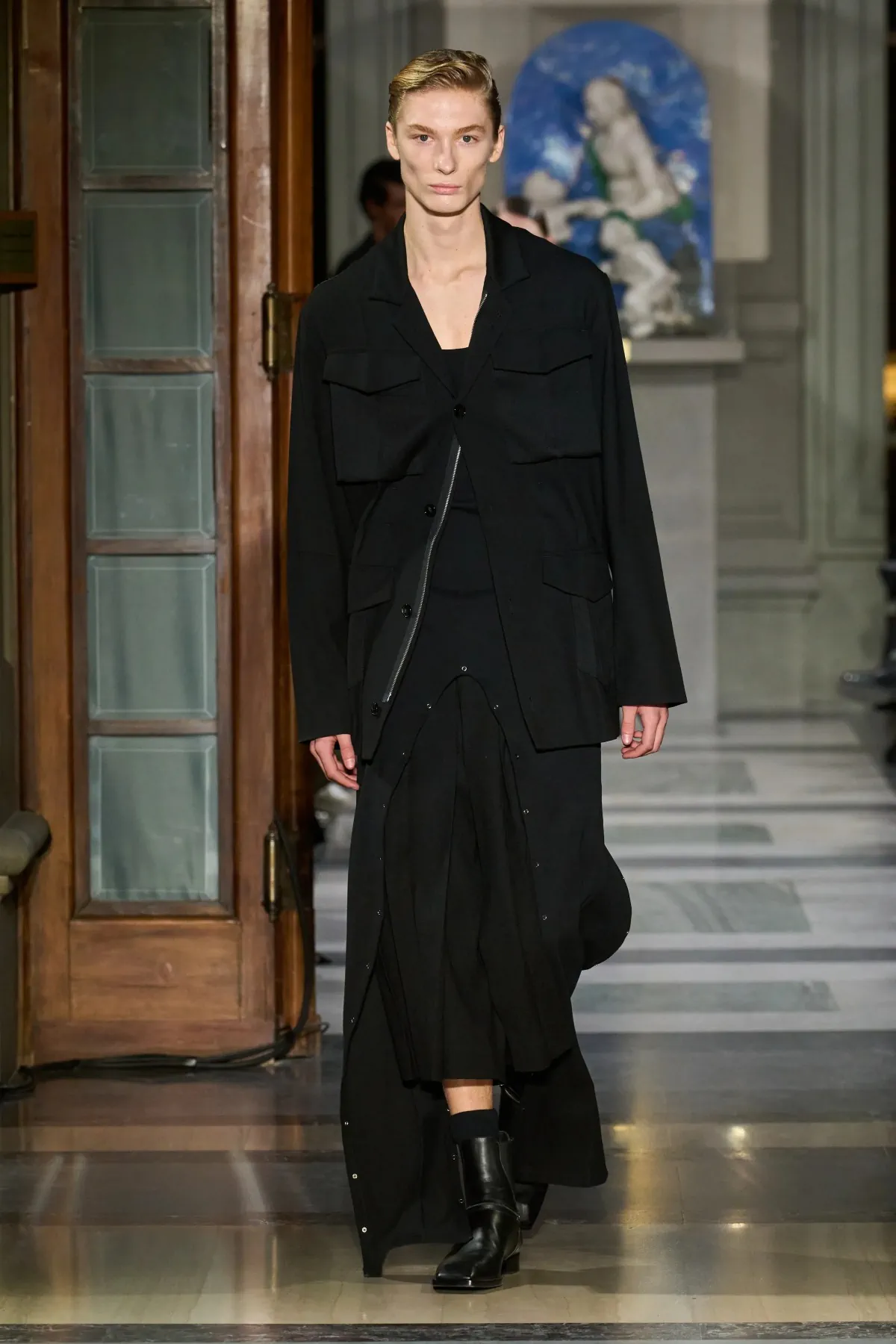 La collection Setchu Automne 2025 redéfinit l'utilité sartoriale en fusionnant l'Orient et l'Occident
