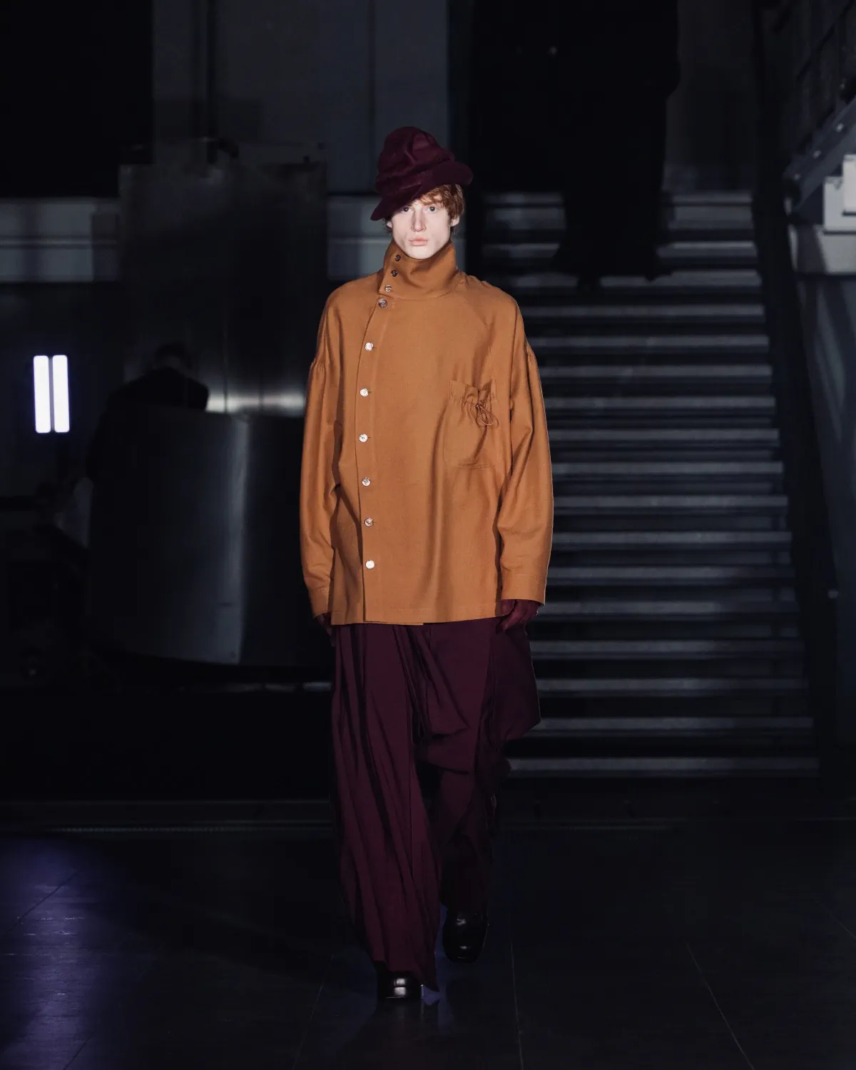SONGZIO redéfinit l'élégance baroque avec une collection masculine d'avant-garde pour l'automne 2025