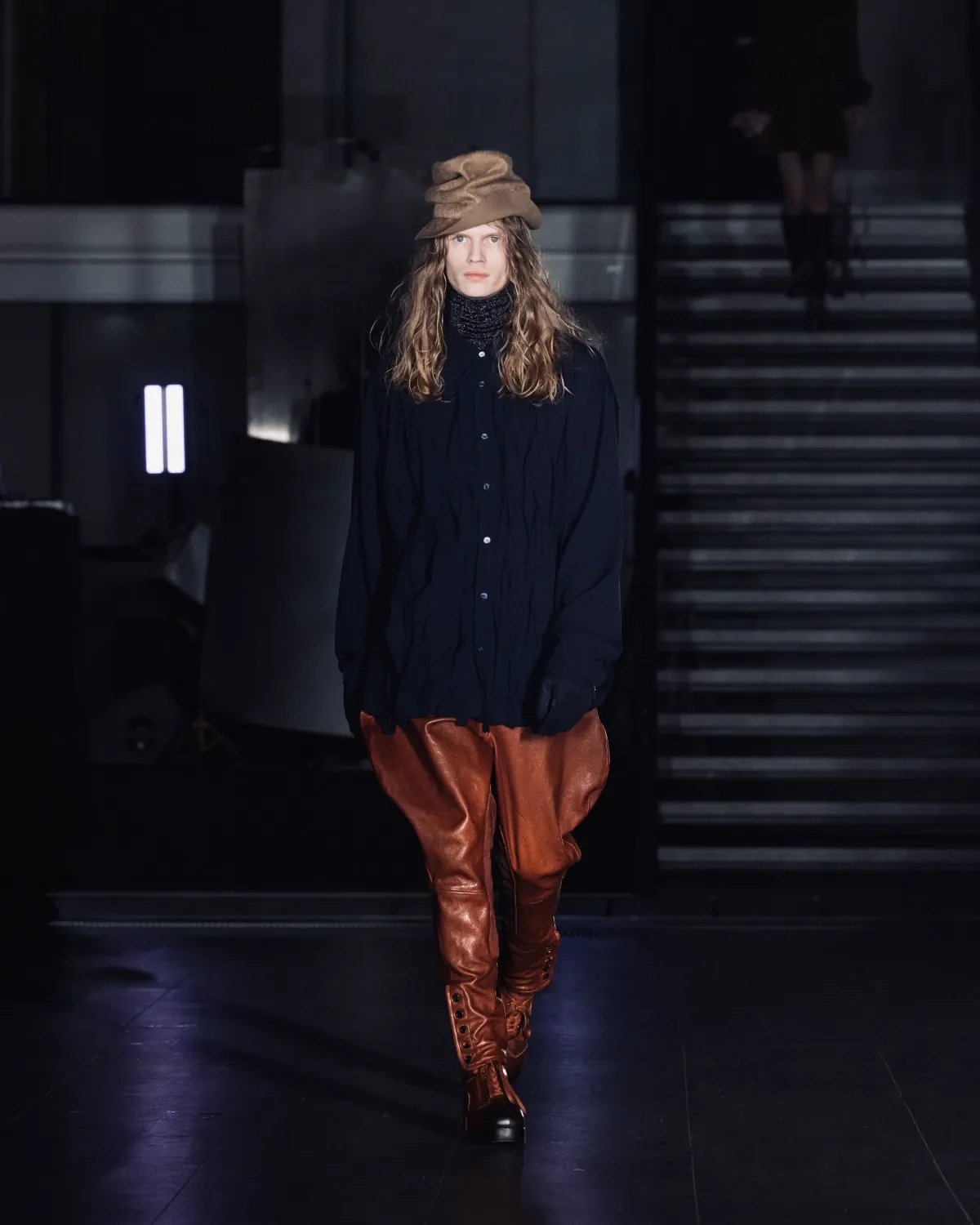 SONGZIO redéfinit l'élégance baroque avec une collection masculine d'avant-garde pour l'automne 2025