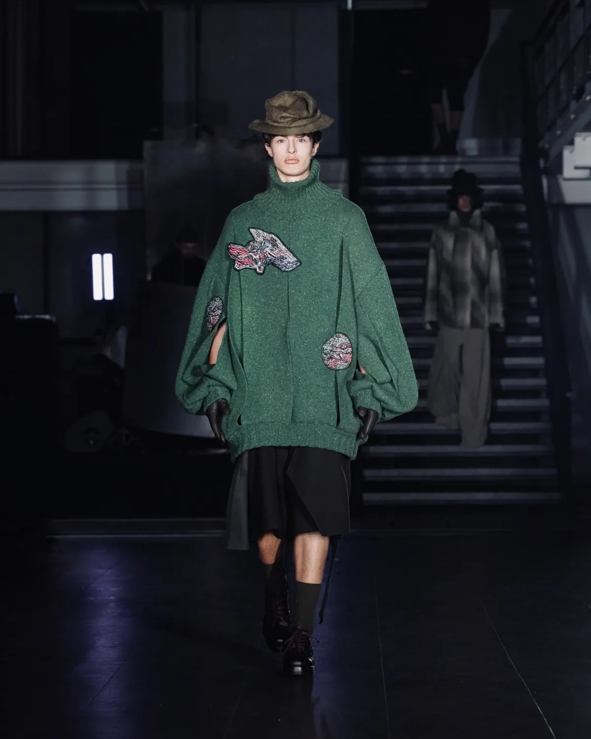 SONGZIO redéfinit l'élégance baroque avec une collection masculine d'avant-garde pour l'automne 2025