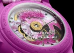 La nouvelle Swatch x Blancpain Scuba Fifty Fathoms Pink Ocean explore les profondeurs bleues dans une teinte de rose vibrant