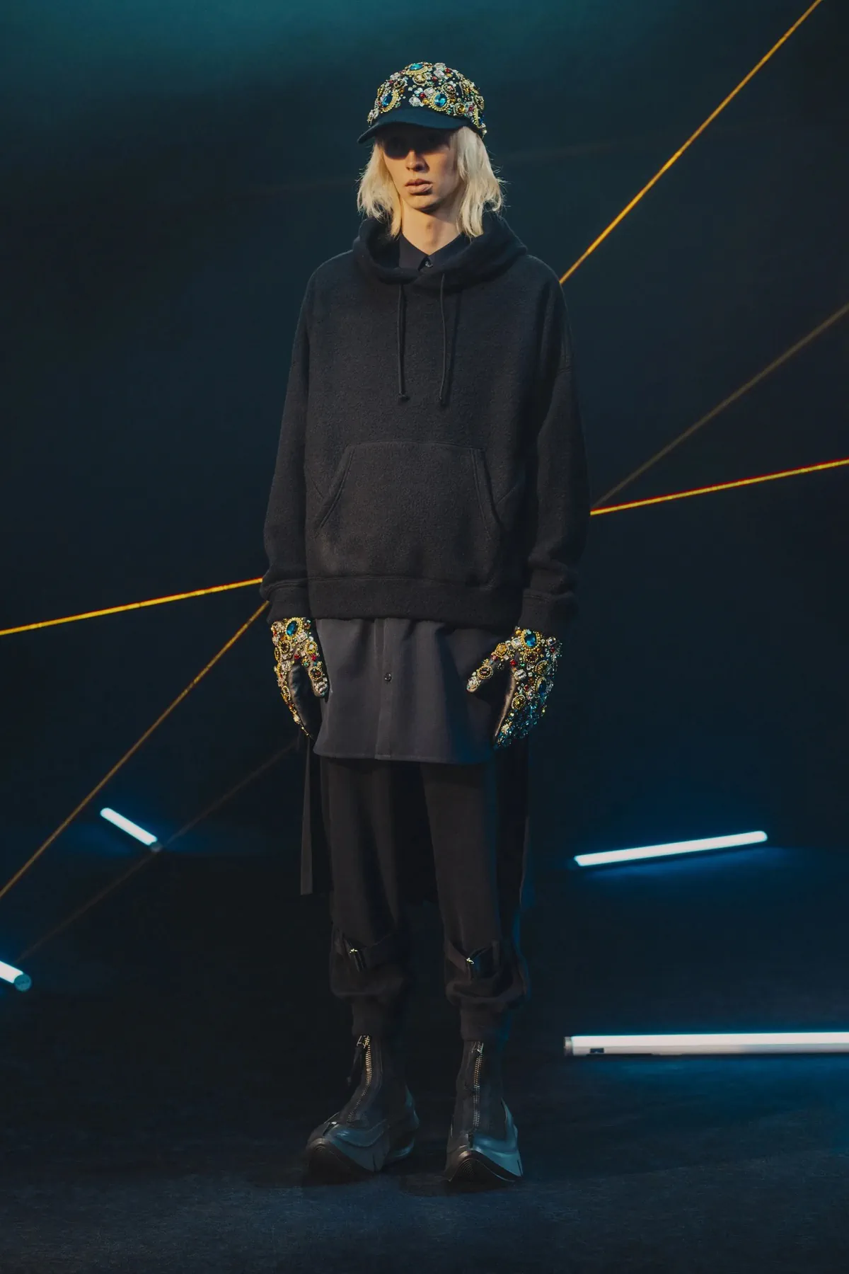 Collection automne 2025 d’UNDERCOVER : Quand le rock électrique rencontre le fantastique !