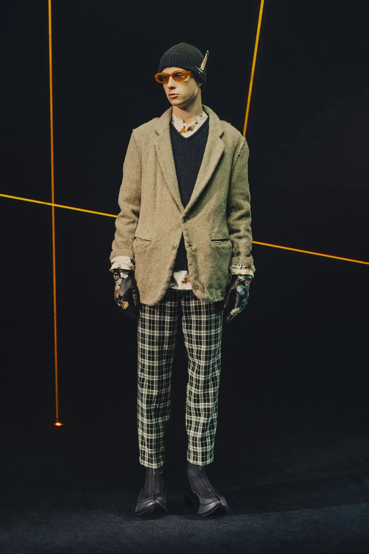 Collection automne 2025 d’UNDERCOVER : Quand le rock électrique rencontre le fantastique !