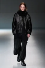 Y 3 Fall Winter 2025 Paris Fashion Week 1 Y-3 repousse les limites de l'athlétisme pour l'automne 2025