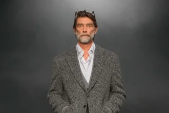 La collection ZEGNA Automne 2025 redéfinit les classiques de la mode masculine avec une touche de modernité