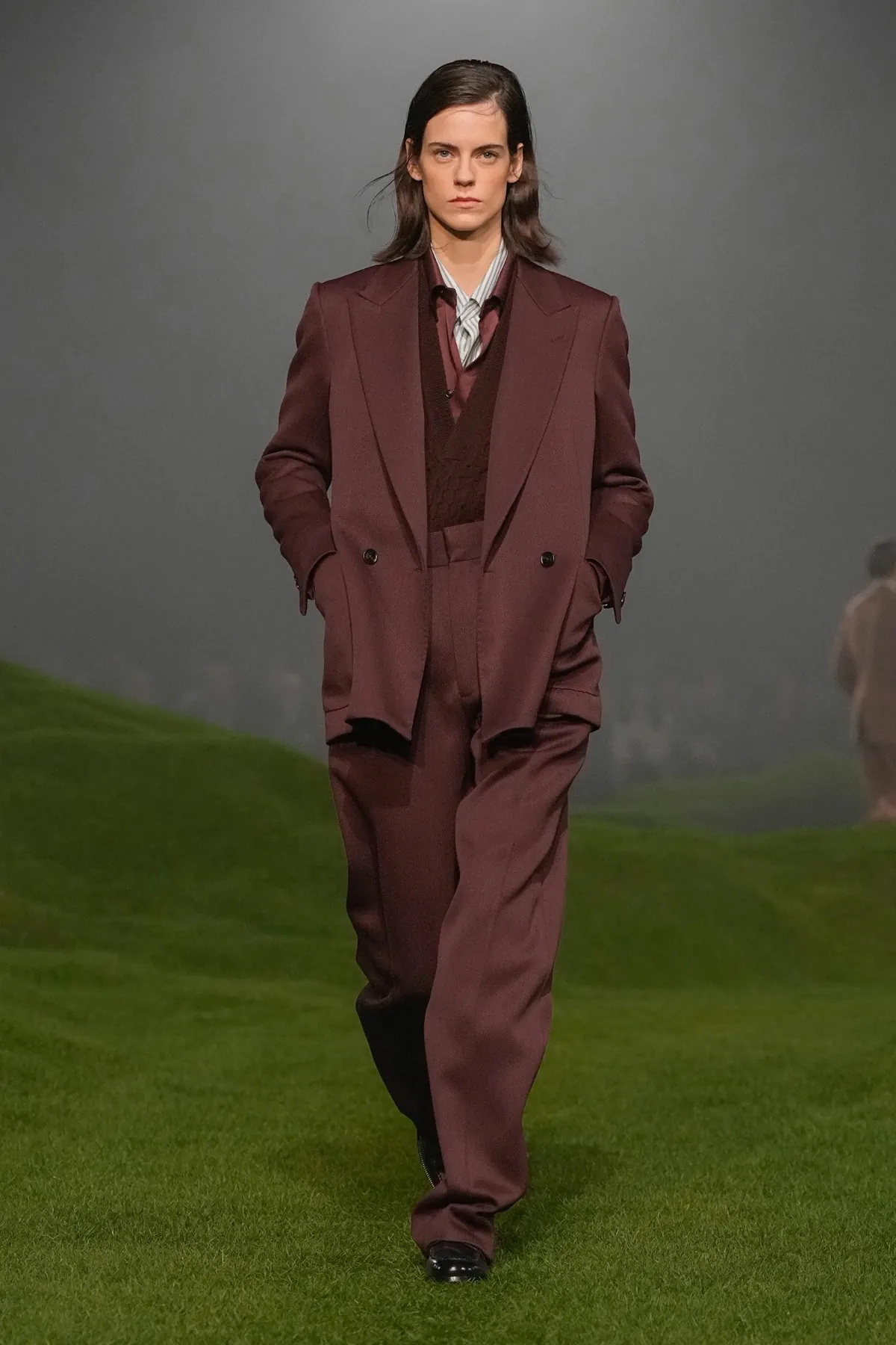 La collection ZEGNA Automne 2025 redéfinit les classiques de la mode masculine avec une touche de modernité