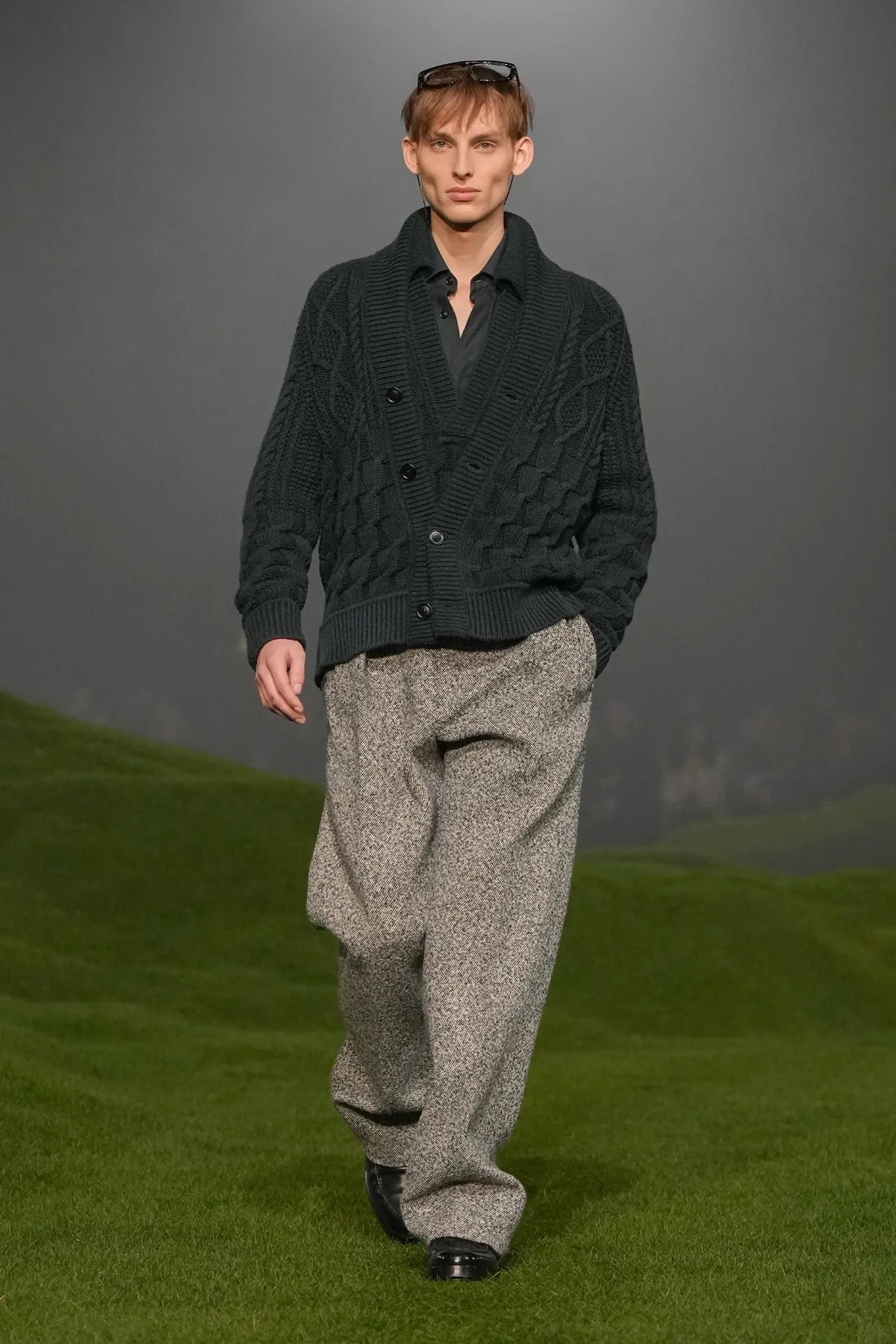 La collection ZEGNA Automne 2025 redéfinit les classiques de la mode masculine avec une touche de modernité