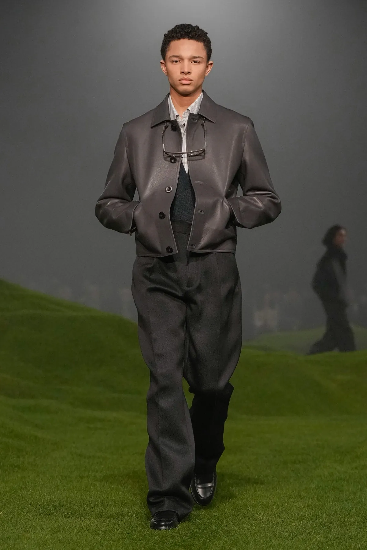 La collection ZEGNA Automne 2025 redéfinit les classiques de la mode masculine avec une touche de modernité