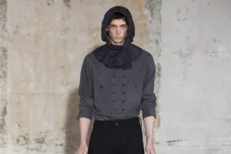 La collection automne 2025 de ZIGGY CHEN alterne réflexion tranquille et fluidité urbaine