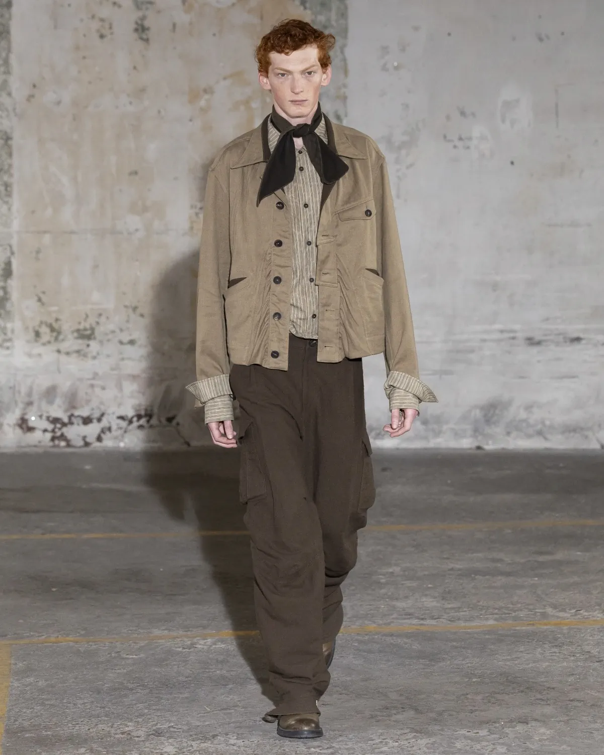 La collection automne 2025 de ZIGGY CHEN alterne réflexion tranquille et fluidité urbaine