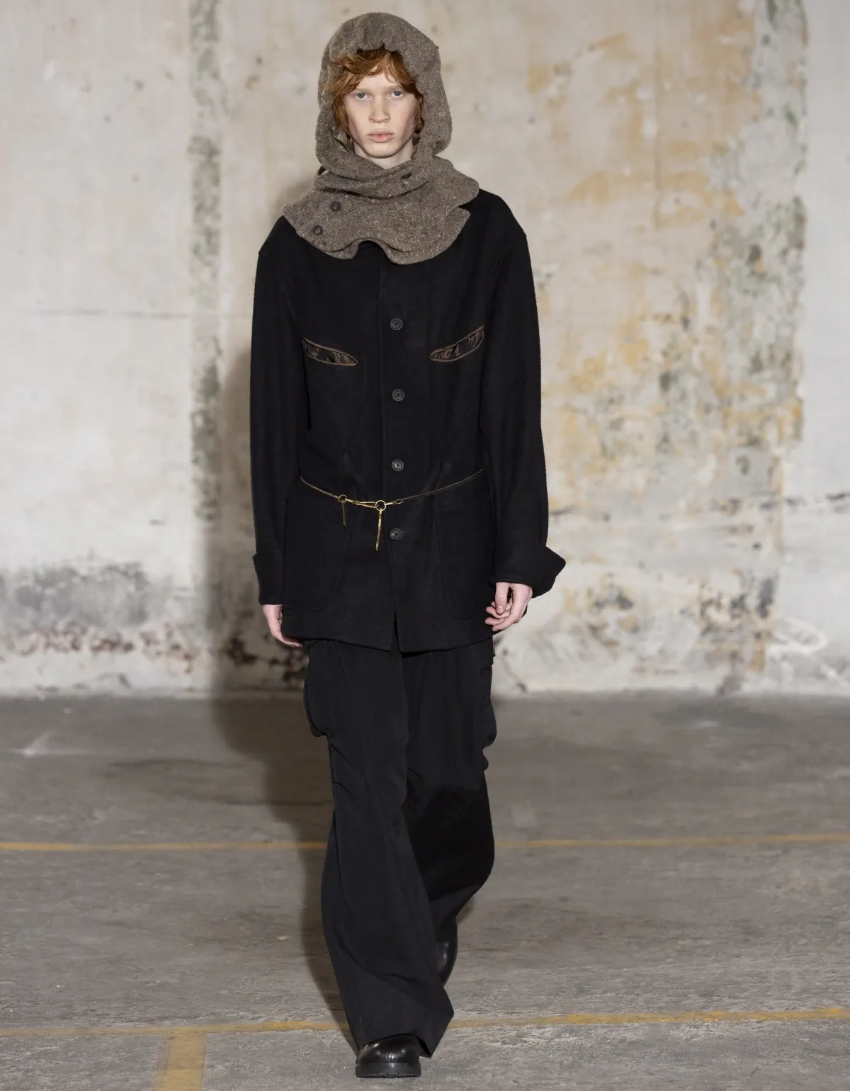 La collection automne 2025 de ZIGGY CHEN alterne réflexion tranquille et fluidité urbaine