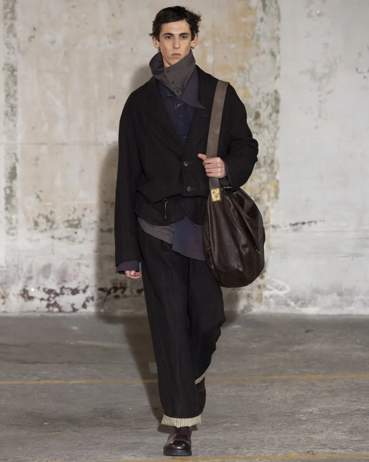 La collection automne 2025 de ZIGGY CHEN alterne réflexion tranquille et fluidité urbaine