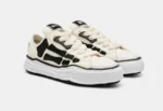 AMIRI et Maison MIHARA YASUHIRO s'associent pour créer une sneaker exclusive