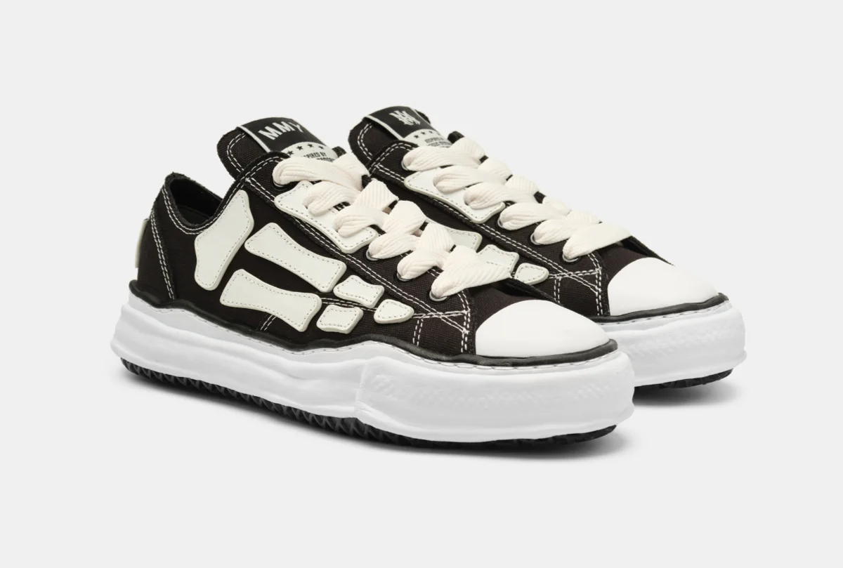 AMIRI et Maison MIHARA YASUHIRO s'associent pour créer une sneaker exclusive