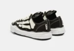 AMIRI et Maison MIHARA YASUHIRO s'associent pour créer une sneaker exclusive