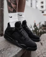 La Air Jordan 4 Black Cat devrait faire son retour en 2025 avec des améliorations surprenantes et une nouvelle date de sortie