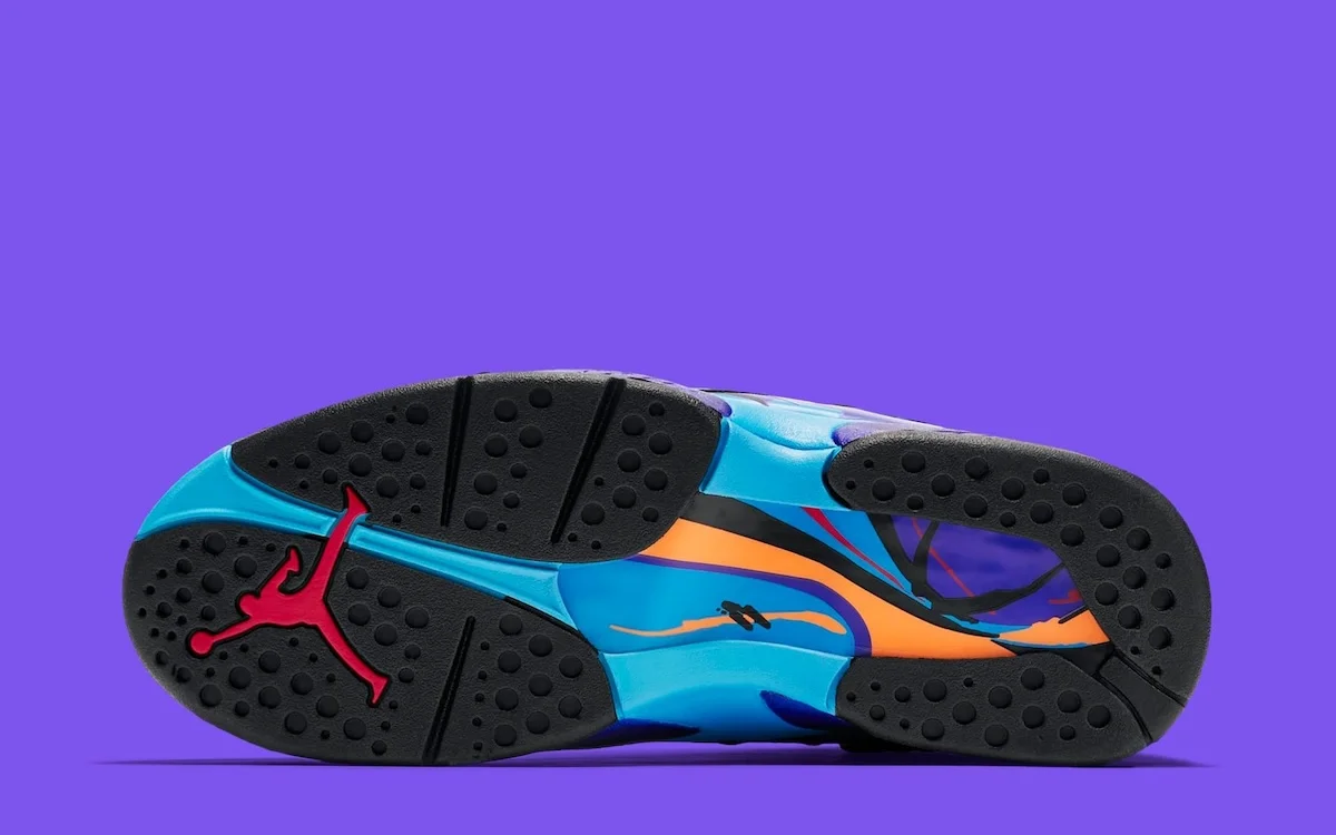 Air Jordan 8 Aqua 2025 6 La Air Jordan 8 « Aqua » 2025 fait revivre un classique avec des mises à jour modernes