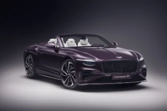 La première Bentley Continental GTC Speed sur mesure a été vendue pour 1,7 million de dollars lors d'une vente aux enchères caritative au profit de la Naples Children & Education Foundation