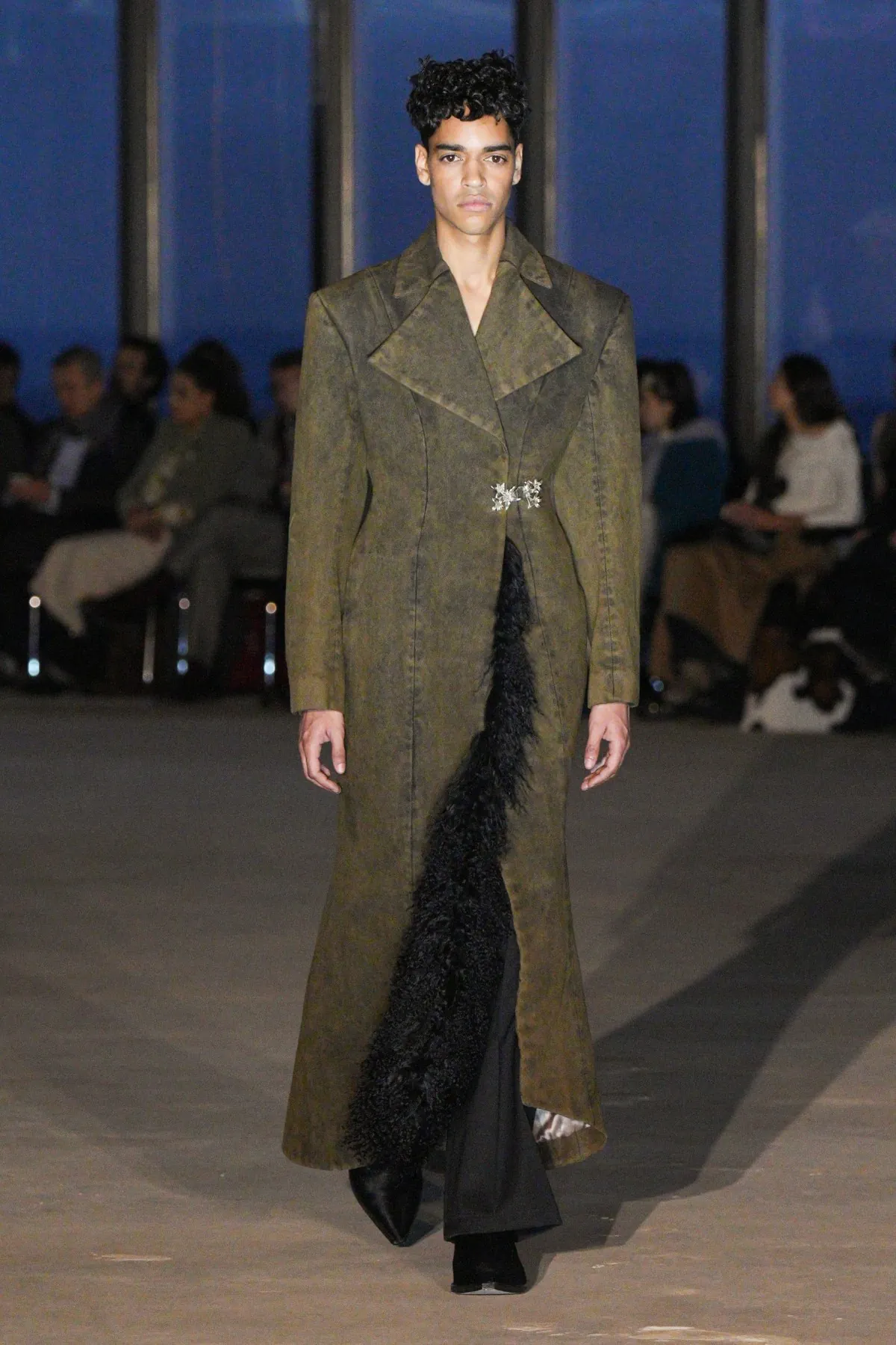 La collection Automne 2025 de Campillo mêle savoir-faire mexicain et imagination surréaliste