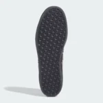 Dime et adidas Gazelle fusionnent l'héritage du skate avec une touche punk