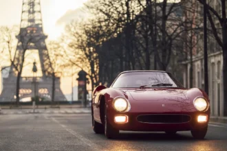 Une Ferrari 250 LM 1964 a remporté le prix The Peninsula Classics Best of the Best Award 2024