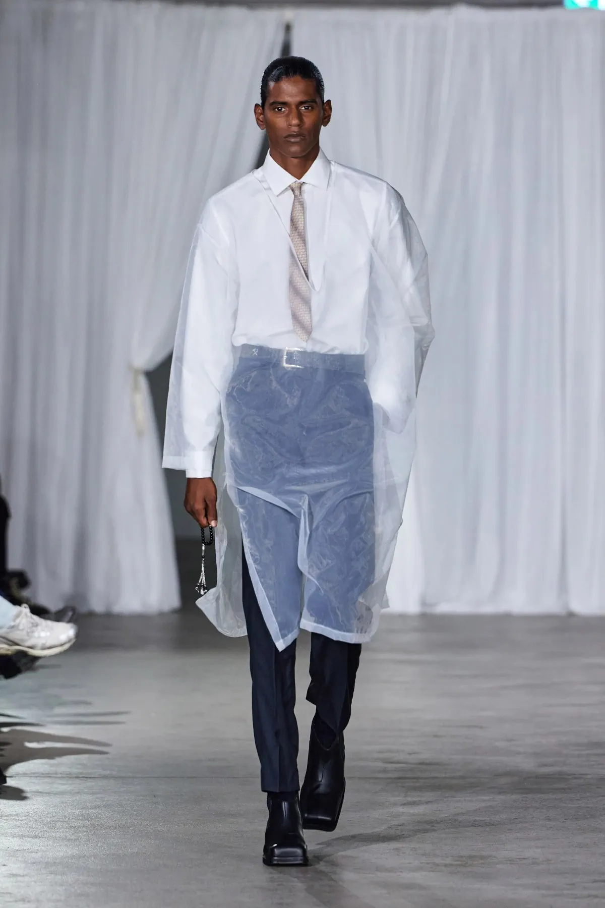 La collection automne 2025 de GmbH puise sa force dans les histoires personnelles et les vérités politiques