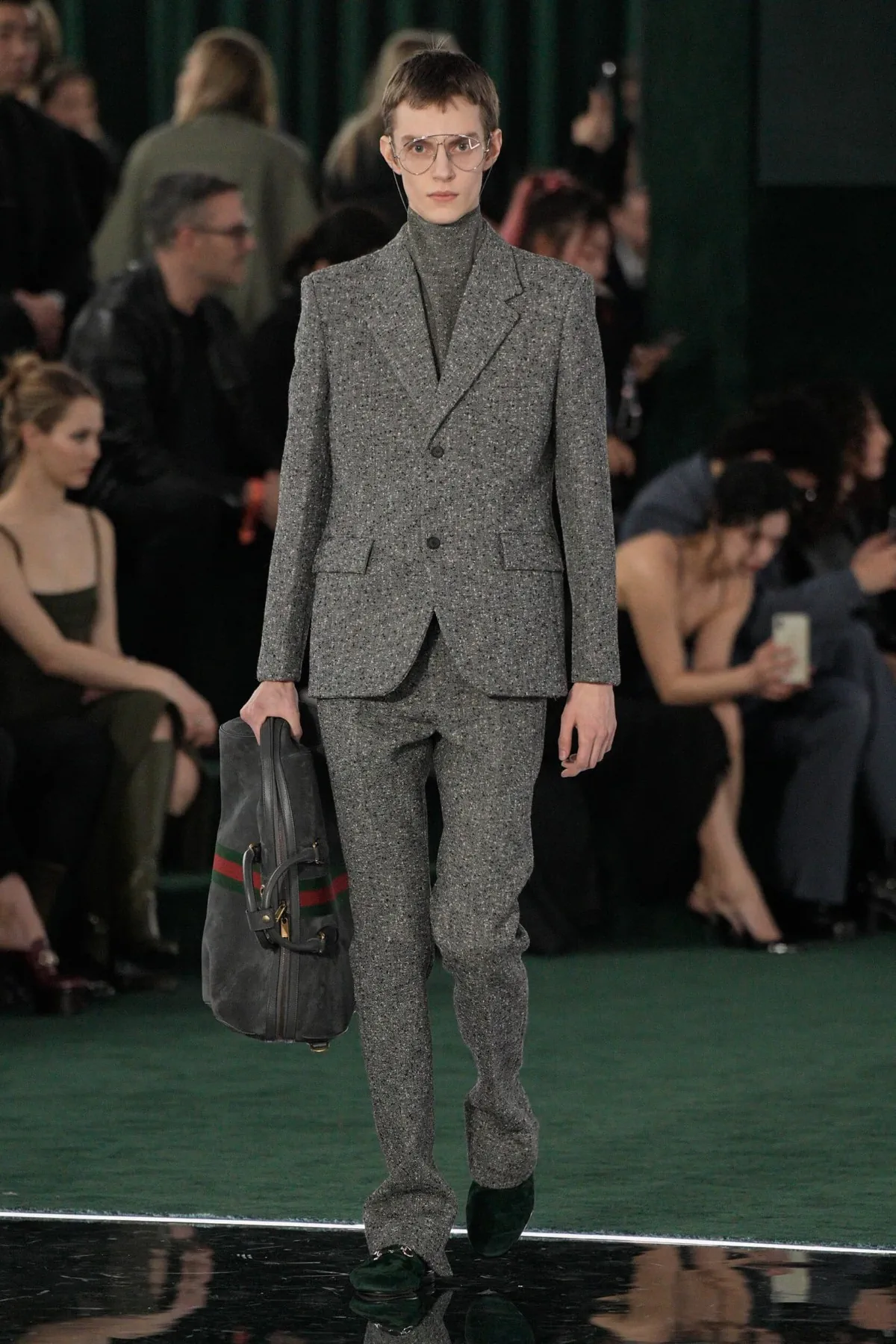 Pour l'automne 2025, GUCCI navigue entre héritage et transition
