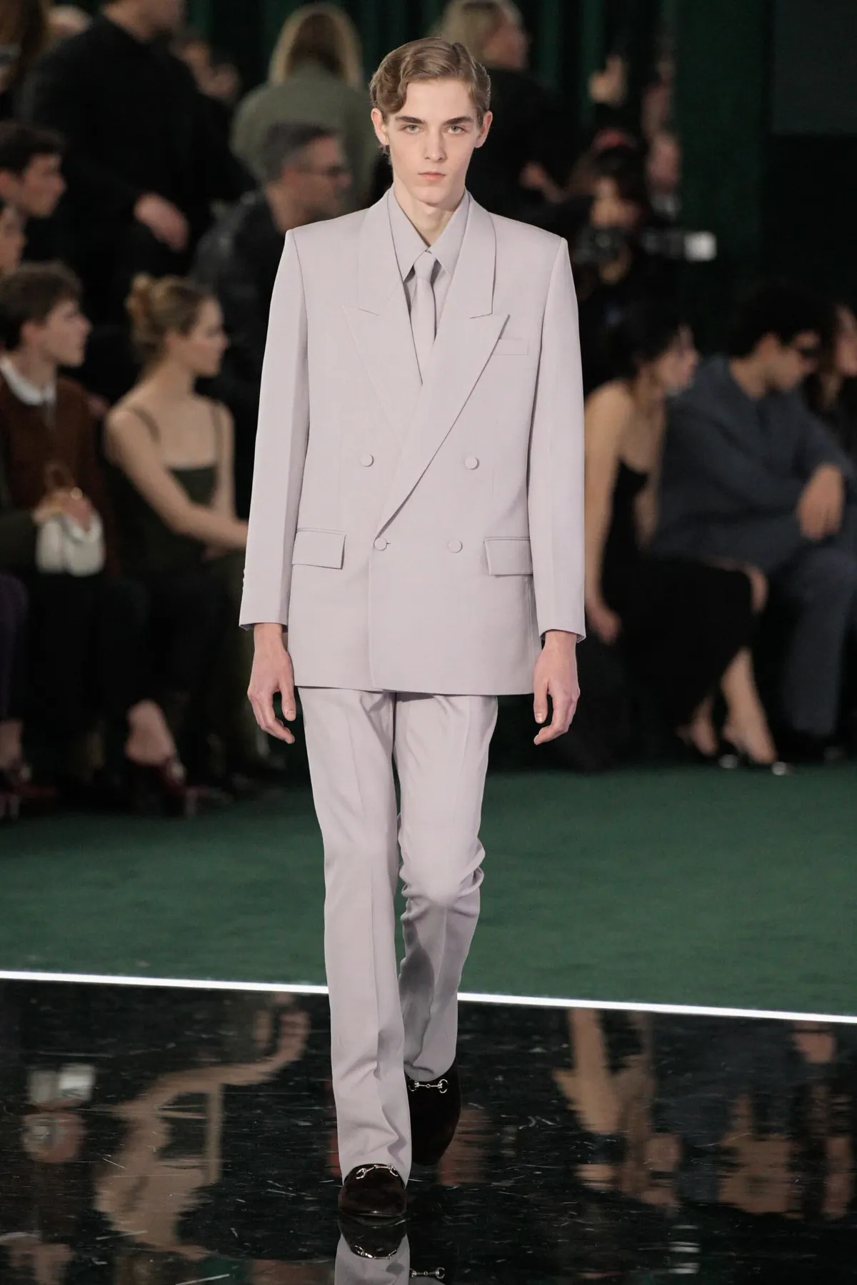 Pour l'automne 2025, GUCCI navigue entre héritage et transition