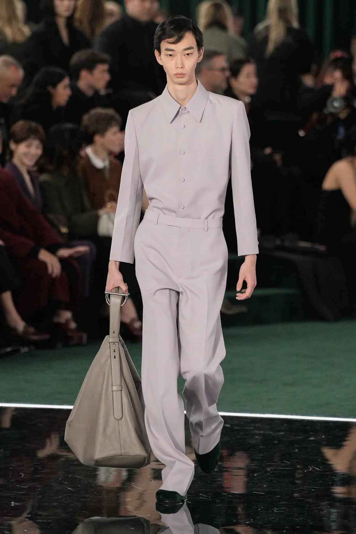 Pour l'automne 2025, GUCCI navigue entre héritage et transition