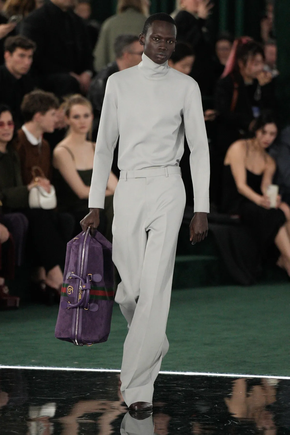 Pour l'automne 2025, GUCCI navigue entre héritage et transition