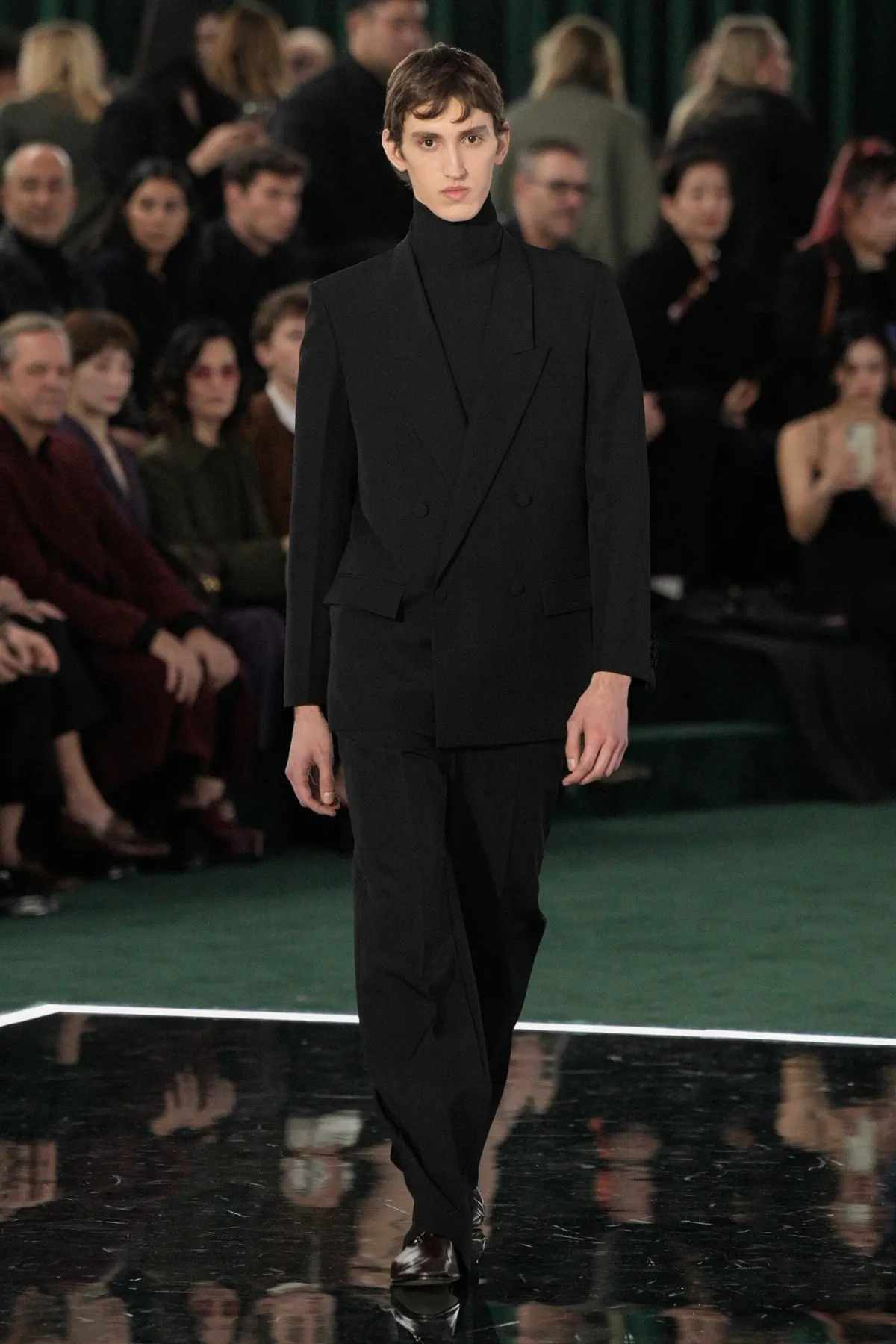 Pour l'automne 2025, GUCCI navigue entre héritage et transition