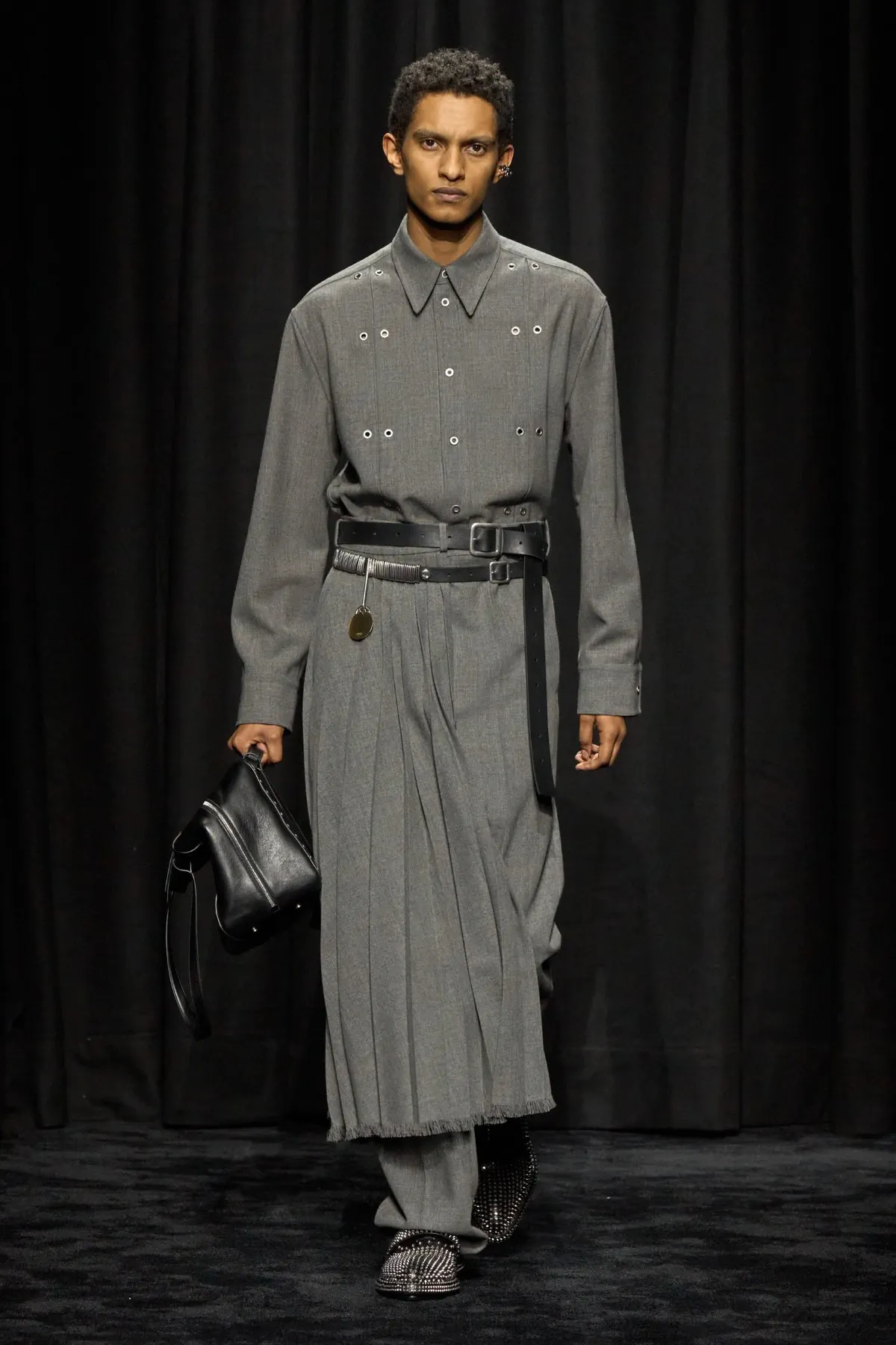 La collection Automne 2025 de Jil Sander est synonyme de force et de rébellion tranquille