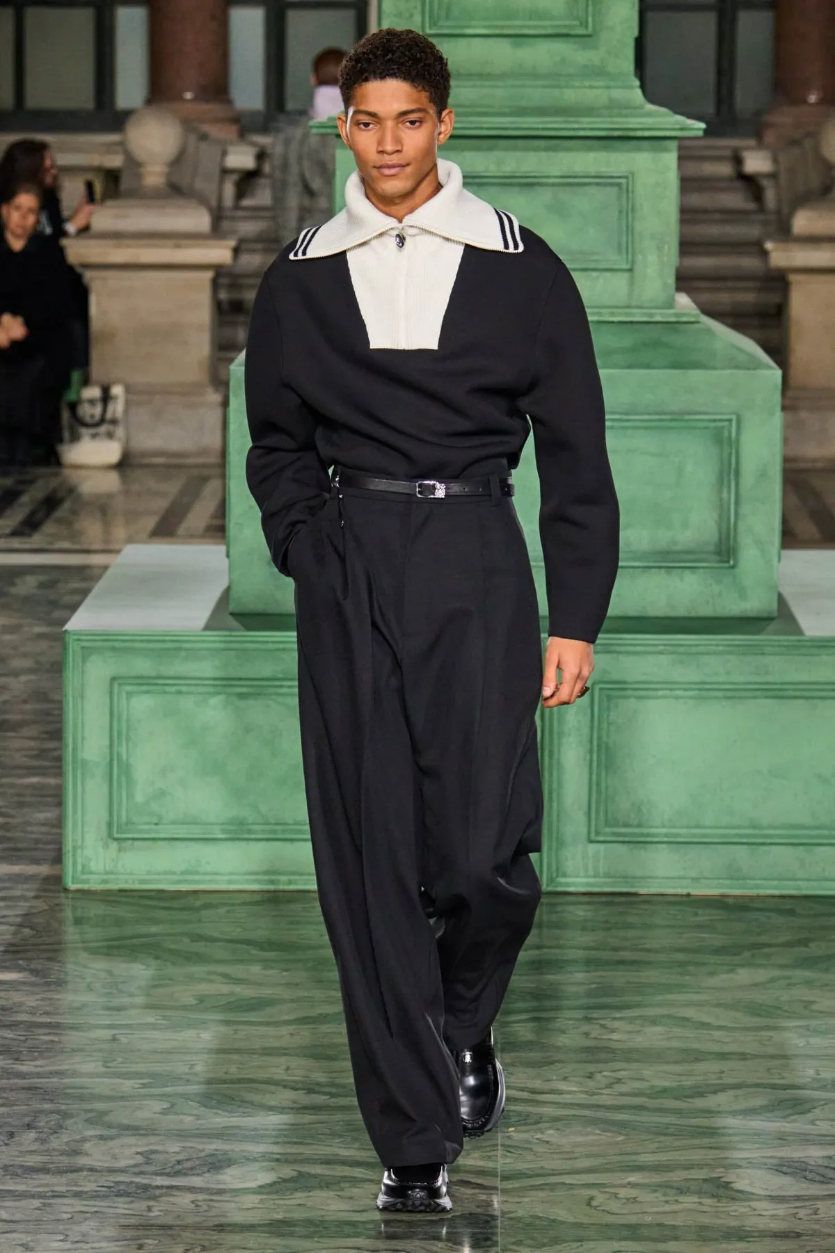 Pour l'automne 2025, KENT&CURWEN s'aventure au pays imaginaire